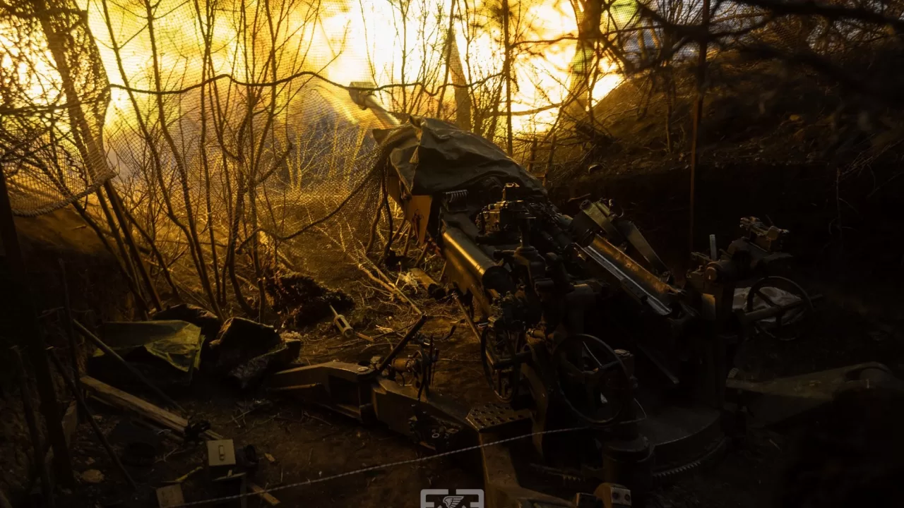 Робота розрахунку гаубиці М777 / Фото: Генштаб ЗСУ