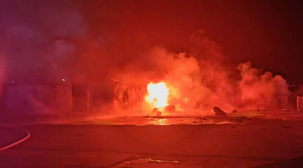 Пожежа на місці удару по Одещині / Фото: Одеська ОВА