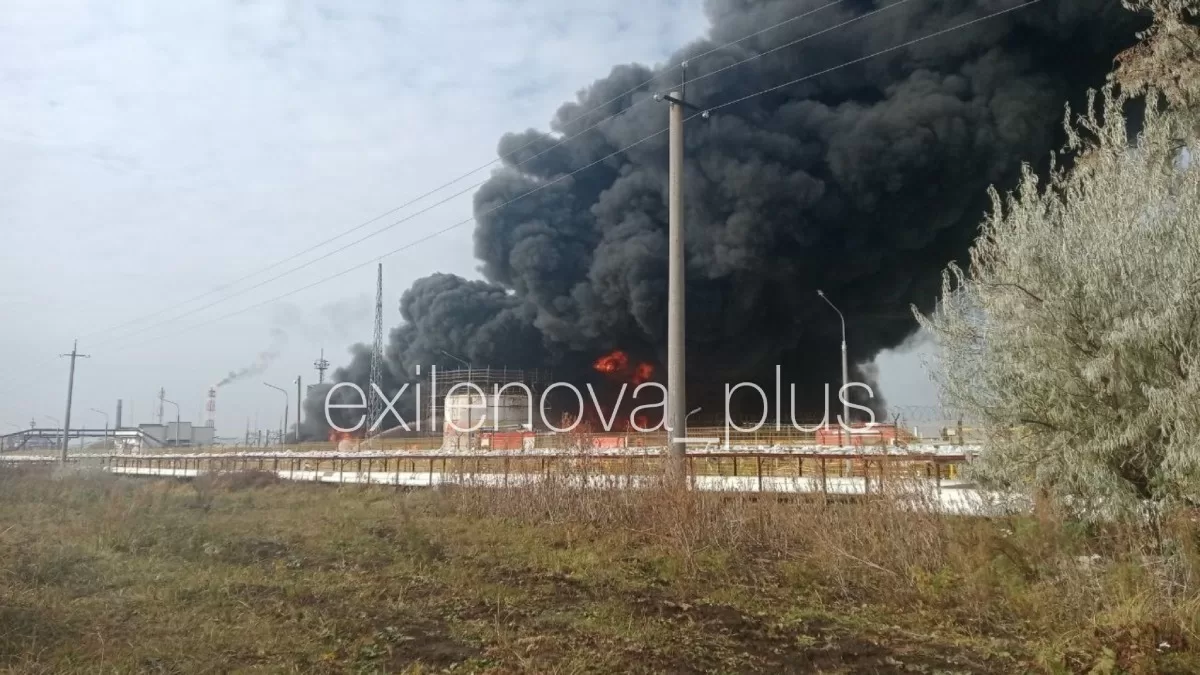 Пожежа на Новокуйбишевському НПЗ / Фото x.com/Exilenova_plus