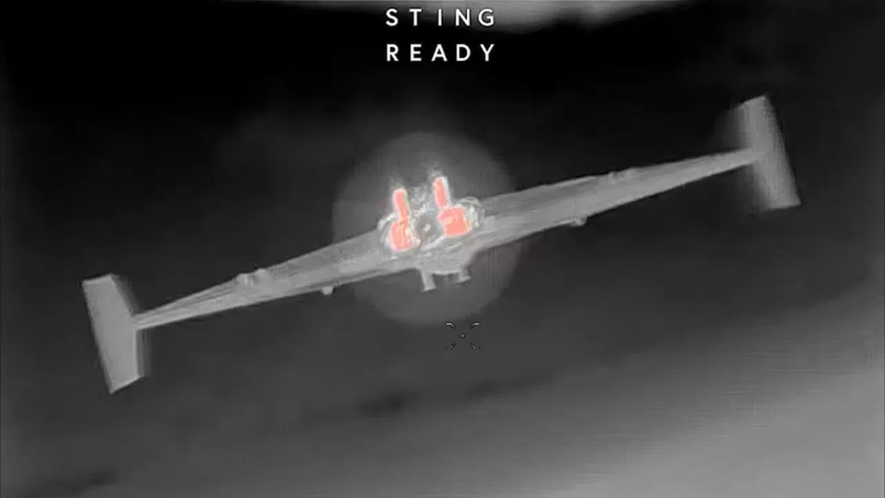 “Шахед” з реактивним двигуном. За мить його зібʼє українській дрон-перехоплювач. Ілюстративне фото / Фото x.com/sternenko