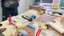 Изъятые во время обыска вещдоки / Фото: Закарпатская областная прокуратура