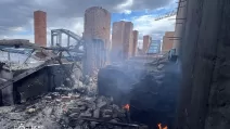 Пошкоджений дроном будинок у Києві / Фото: ДСНС