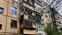 Пошкоджений обстрілом будинок / Фото: Дінпропетровська ОВА