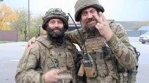 Молодший сержант, командир стрілецької роти 138 окремого батальйону 115 окремої бригади Сил ТрО Олександр Тішаєв разом з бойовим побратимом Олександром Аліксєєнком утримували позиції на Запорізькому напрямку протягом 165 днів поспіль / Фото надане Олександром Тішаєвим