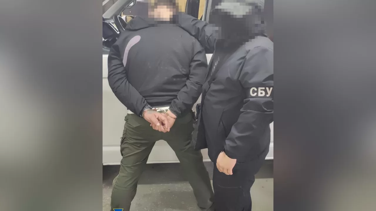 Затриманий учасник схеми для ухилянтів / Фото: СБУ
