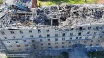 Осколки попали в общежитие в Днепре / Фото: Днепропетровская ОГА