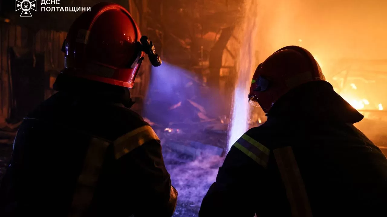 Рятувальники на місці удару на Полтавщині / Фото: МВС