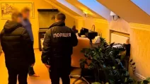 Полиция провела 11 обысков по делу о незаконном выезде военнообязанных / Фото: полиция Харьковской области