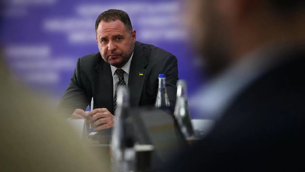 Андрій Єрмак на засідання Комітету НААУ в Миколаєві / Фото: t.me/ermaka2022