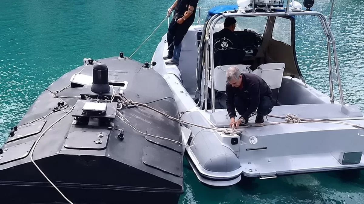 У Греції морський дрон, схожий на український Magura V3 / Фото: ekathimerini.com