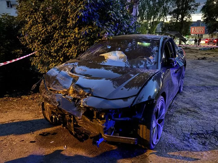 Поврежденный в результате ДТП Jaguar / Фото: Суспільне Дніпро