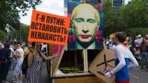 Акція на підтримку геїв та лесбійок Росії проти гомофобного закону. Берлін, 22 червня 2013 року / Фото DepositPhoto
