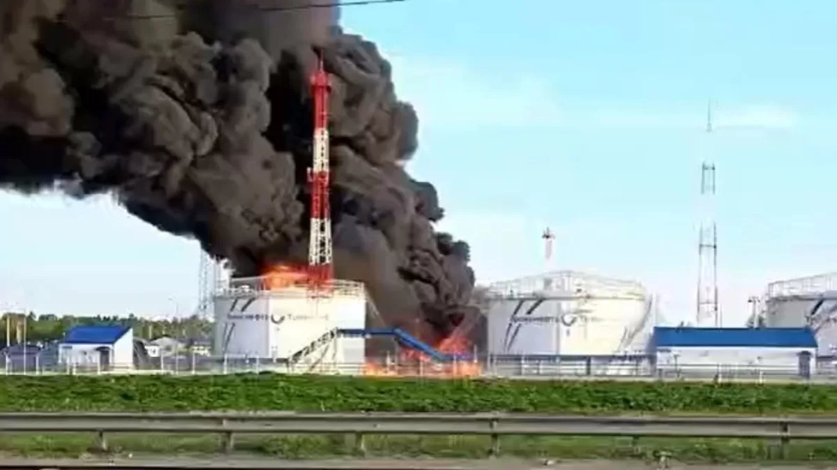 Пожежа на Солнєчногорській нафтоналивній станції. 17.06.2026 (Московська обл., РФ) / Фото: соцмережі