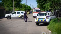 Правоохоронці та медики на місці удару в Сумській області / Фото: Нацполіція