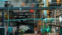 Fire after the explosion at the Mol plant in Hungary / Photo: Telex