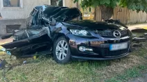 Поврежденная в ДТП Mazda / Фото: Полиция Харьковщины