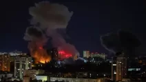 Дым от взрывов в Киеве в ночь на 24 мая 2026 года / Фото: Reuters