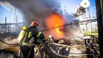 Последствия удара РФ по энергообъекту / Фото: ГСЧС