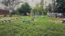 Детская площадка после обстрела в Херсоне 27 мая / Фото: ГУНП в Херсонской области