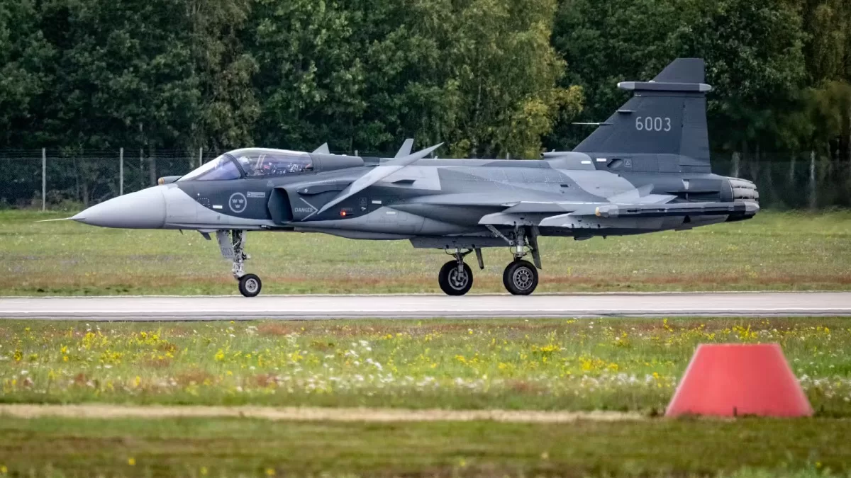 Jas 39E, остання версія літака Gripen, на авіабазі у Каллінге / Фото: TT