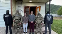 Задержанные по подозрению в переправке уклонистов за границу / Фото: Офис генпрокурора