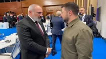 Никол Пашинян и Владимир Зеленский на 3-м саммите Европейского политического сообщества. Гранада, Испания. 5 октября 2023 года / Фото vesti.az