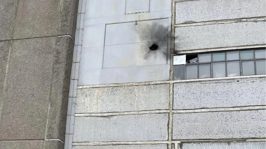 Біля шостого енергоблока ЗАЕС зафіксували наслідки атаки дрона / Фото: соцмережі