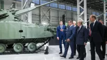 Путін на заводі з виробництва військової техніки / Фото: AFP