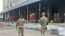 На поштовому терміналі внаслідок вибуху загинув чоловік / Фото: Поліція Києва