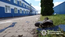 Станом на 19:35 відомо про чотирьох загиблих та дев'ятьох постраждалих працівників підприємства «Яготинське для дітей» у Броварському районі / Фото: Нацполіція