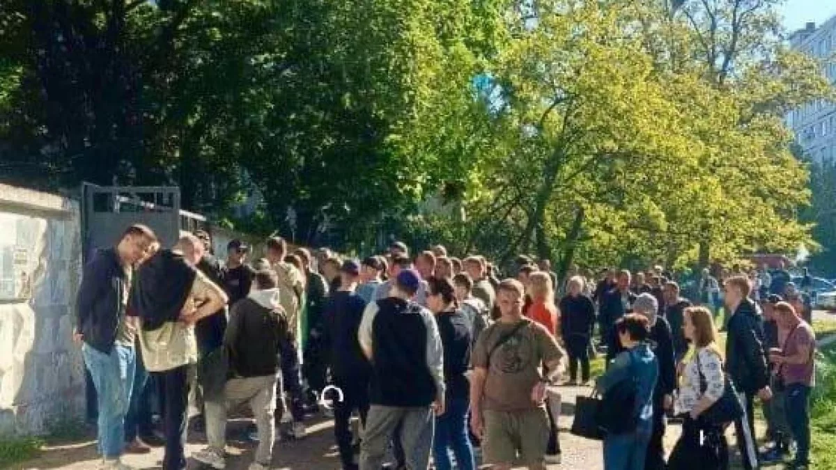 Очередь в ТЦК в Киеве / Фото: Магнолия-ТВ