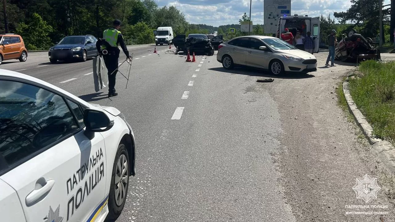 ДТП з постраждалими в Житомирській області / Фото: Патрульна поліція України