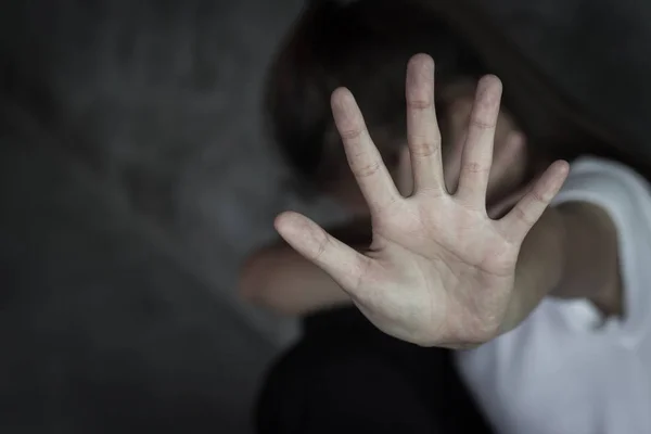 На Харківщині за систематичне ґвалтування дитини засудили чоловіка / Фото: depositphotos