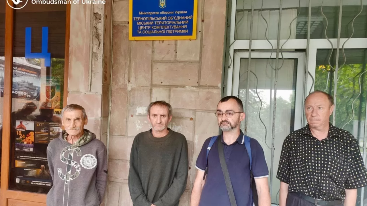 У Тернопільському ТЦК виявили людей, які не підлягали мобілізації / Фото: facebook.com/dmytro.lubinets