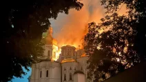 Пожар после удара по Киево-Печерской лавре / Фото: Нацполиция