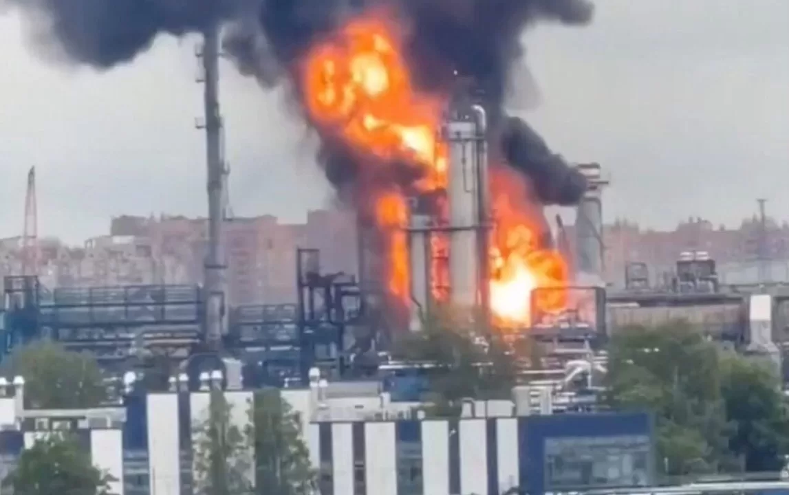 Атака на московський НПЗ вивела з ладу понад половину його потужностей / Фото із соцмереж