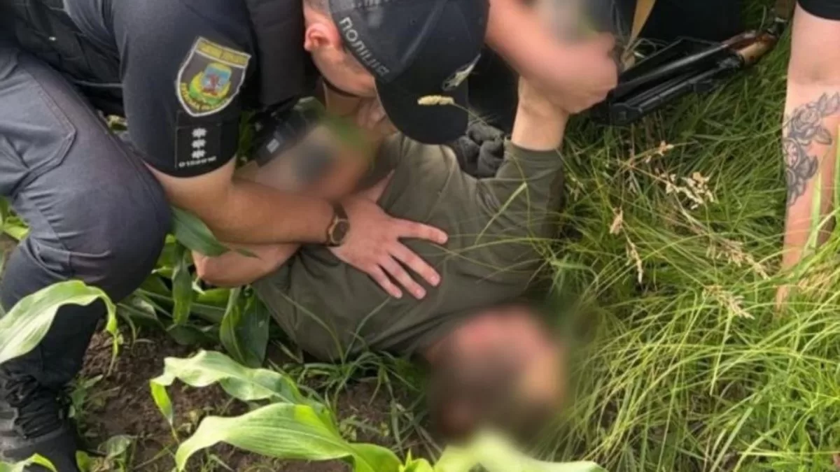 Задержание подозреваемого в убийстве несовершеннолетней в Фастовском районе / Фото: полиция Киевской области