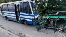 В Броварах легковой автомобиль столкнулся с автобусом: погибли двое детей / Фото: Нацполиция