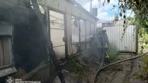 Firefighters extinguish a blaze after a Russian strike in Dnipropetrovsk region / Photo: State Emergency Service of Ukraine (SESU)