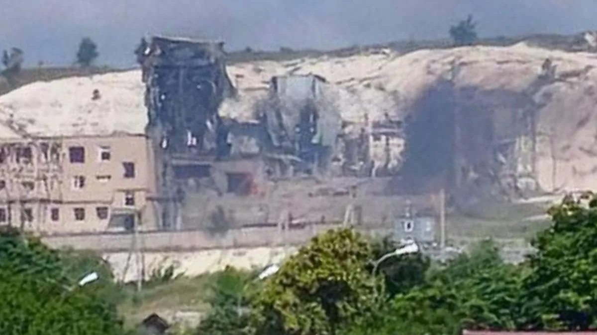 Наслідки ракетного удару по будівлі крейдяного заводу в місті Олексіївка / Фото: “Пепел - Белгород”
