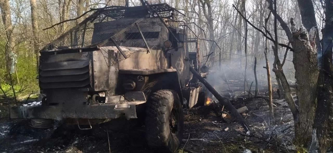 Знищена російська вантажівка / Фото: t.me/lost_warinua