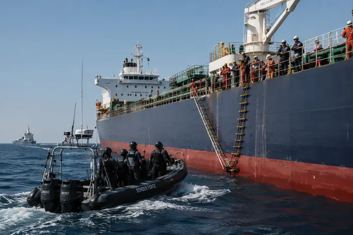 Королівські морпіхи зупинили танкер тіньового флоту РФ / Фото з відкритих джерел