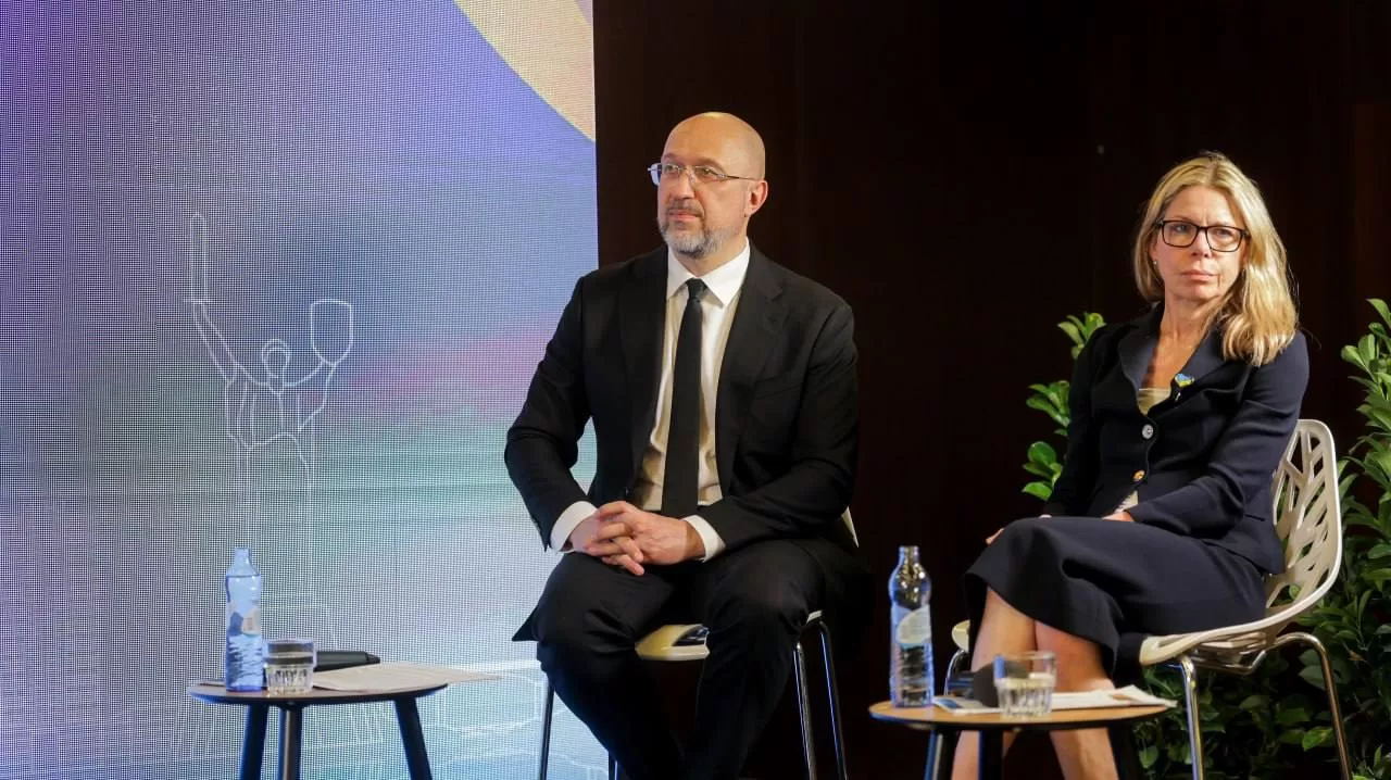 Денис Шмыгаль на конференции по восстановлению Украины в Гданьске / Фото: t.me/Denys_Smyhal