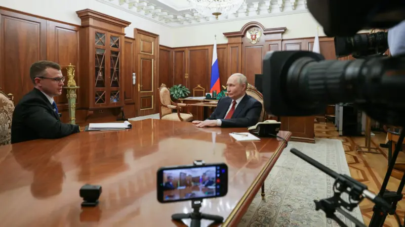 Владимир Путин во время интервью российскому пропагандисту Павлу Зарубину / Фото: росСМИ