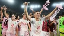 Игроки сборной Марокко празднуют выход в 1/8 финала на ЧМ-2026 / Фото: AP/Ricardo Mazalan