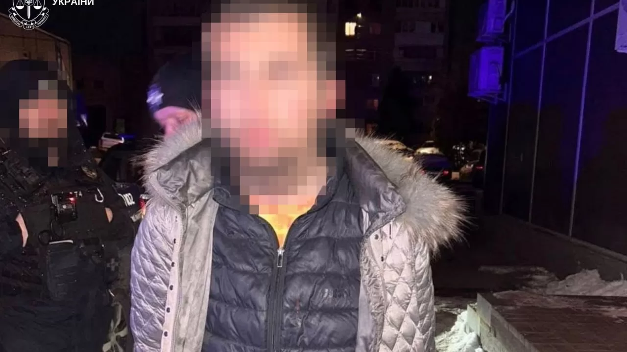 Суд прекратил принудительное лечение, а через несколько месяцев мужчина зарезал соседку во Львове / Фото: Прокуратура