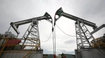 Насосные установки на нефтяном месторождении в Альметьевске / Фото: Bloomberg
