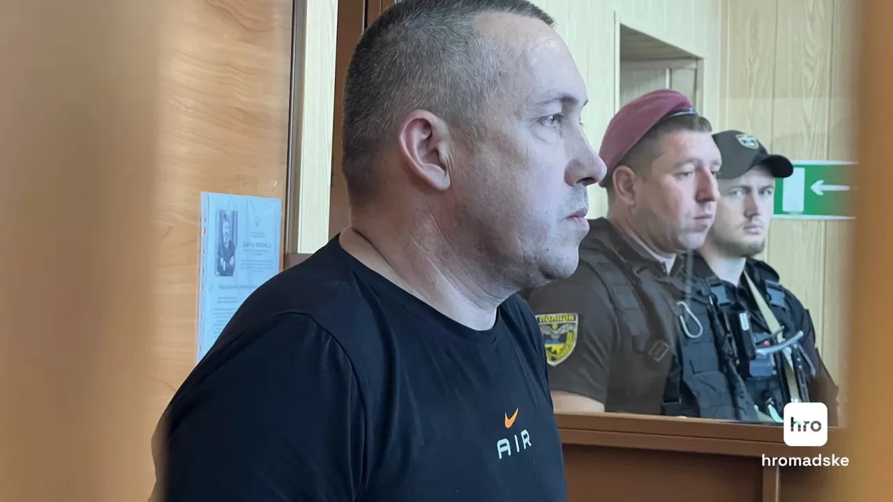 Командир 155 механізованої бригади Станіслав Лучанов у залі суду, 14 липня 2026 року / Фото: hromadske