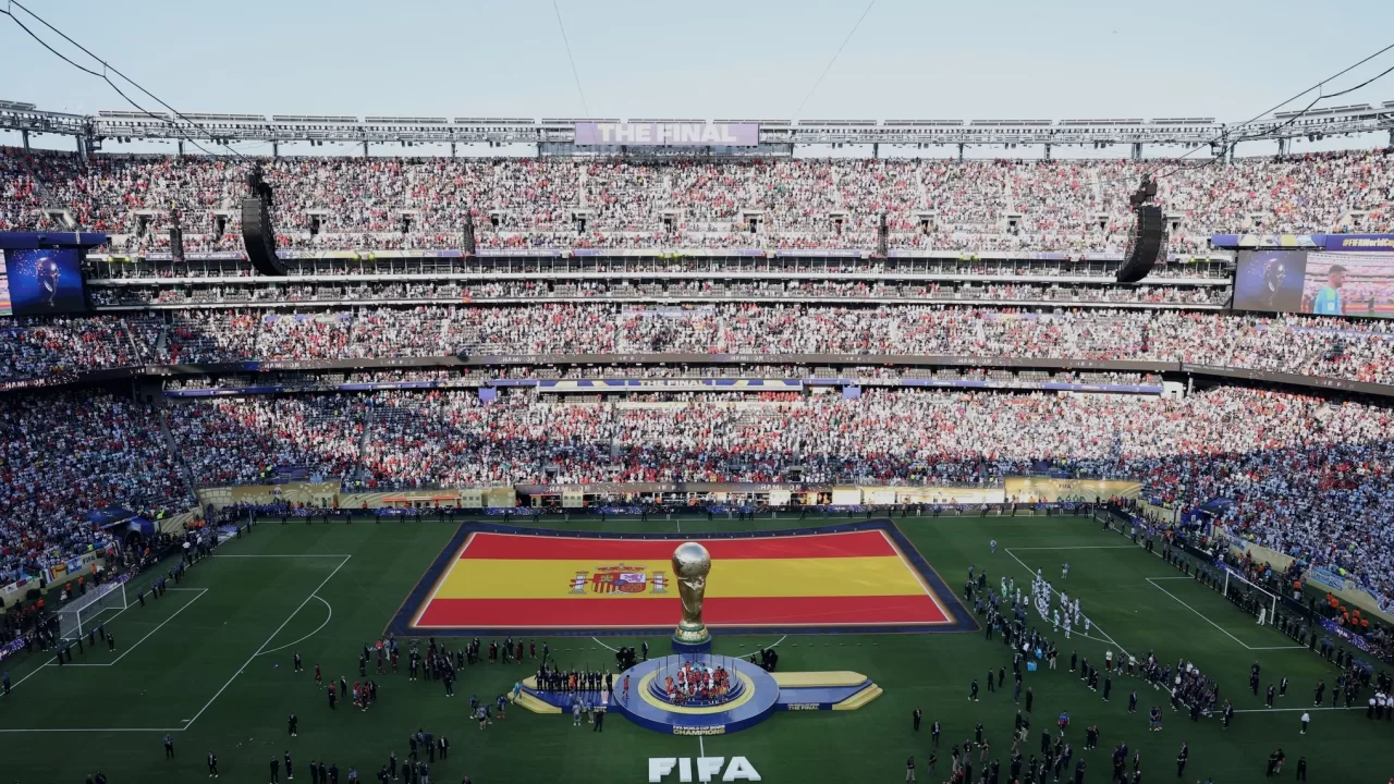 Іспанія підняла Кубок світу з футболу 2026 року в США / Фото: FIFA