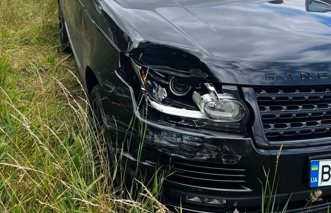 Поврежденный в результате ДТП Range Rover / Фото: ГУНП во Львовской области